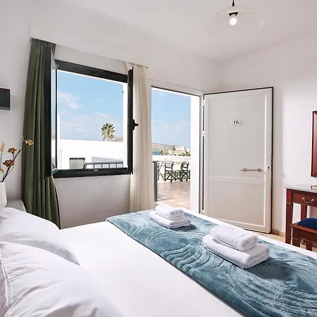 Eva Suites & Apartments Aparthotel